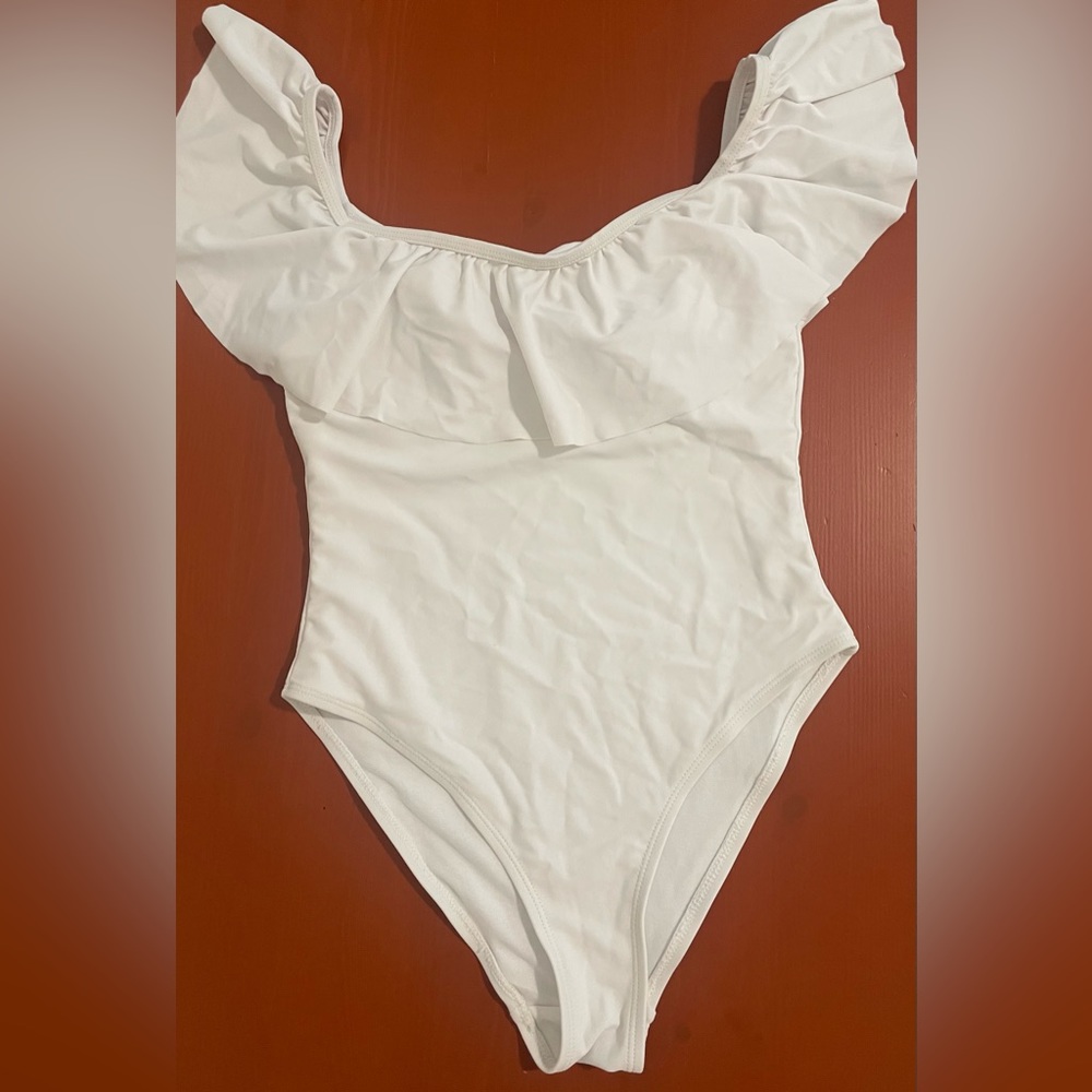 Cabana Del Sol swimwear NWOT